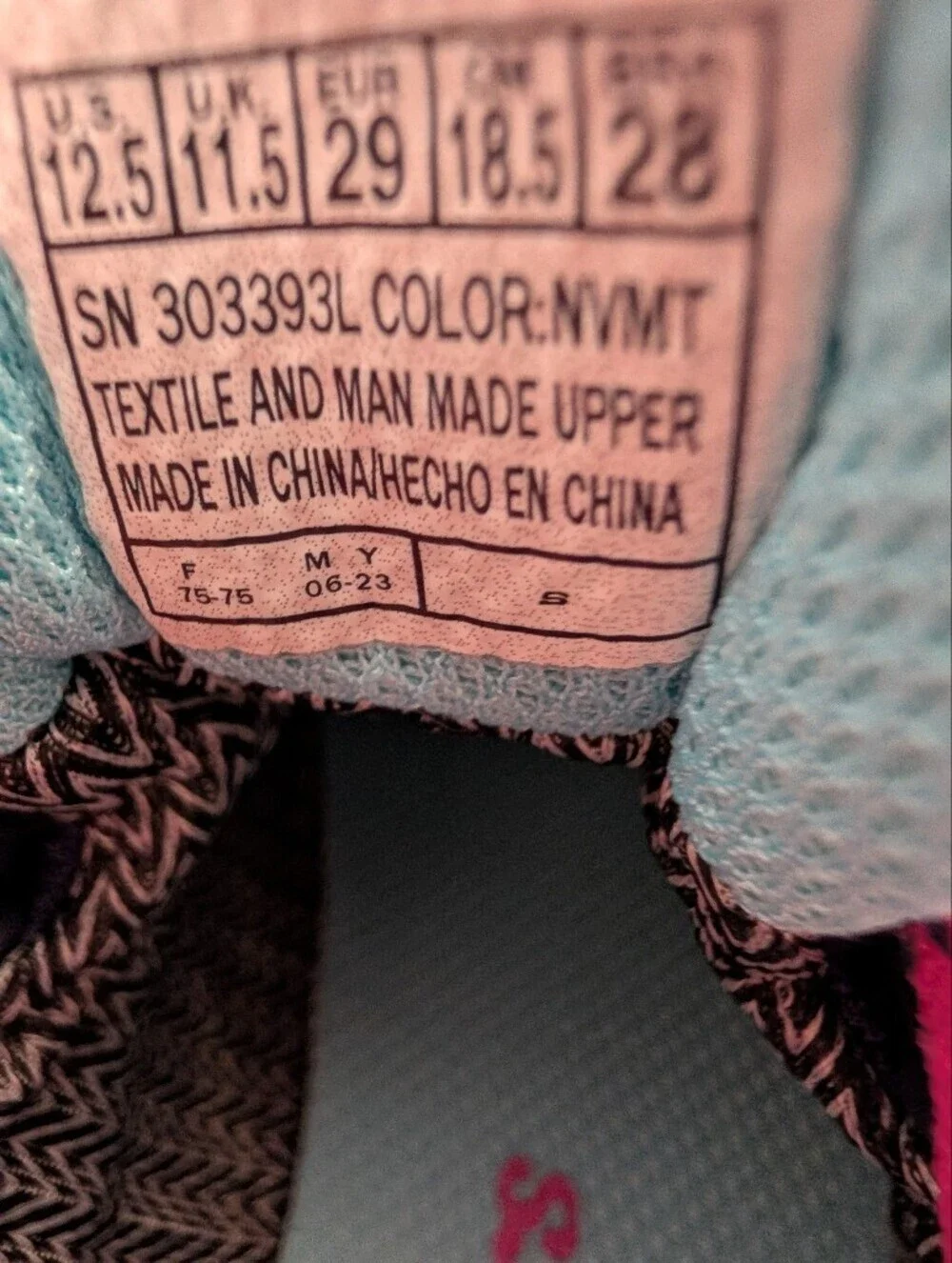 Skechers Girls Waterproof Athletic Shoe - Teal & Hot Pink Size 12.5